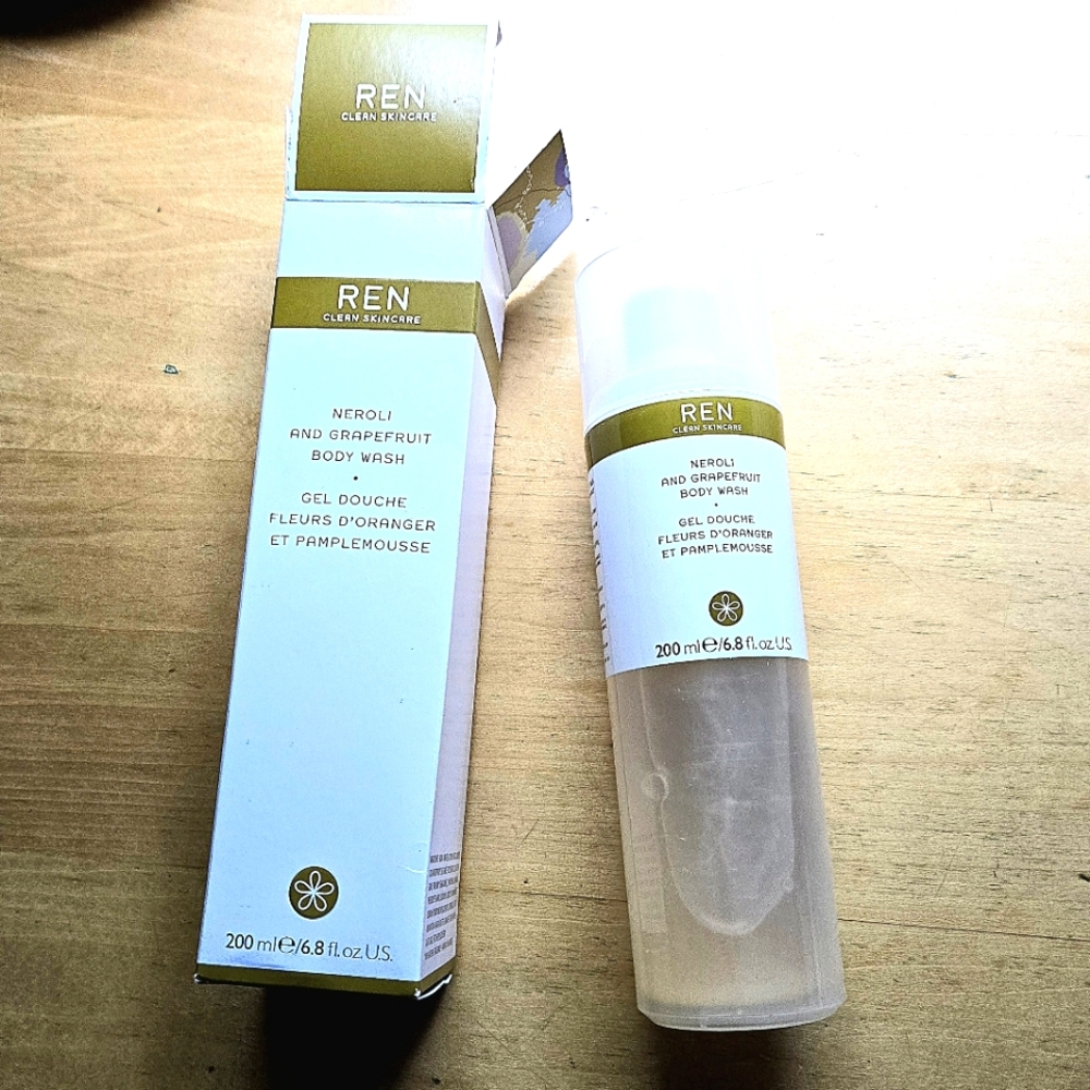 🆕️Body Wash Neroli And Grapefruit Body Wash' Factory Sealed